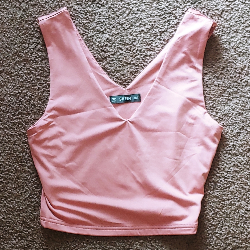 🌾3 for $30! Pink crop top